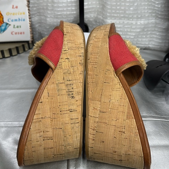 (T5) COACH JAZMIN PLATFORM
RED CANVAS AND BROWN LEATHER WEDGE SANDALS
SIZE 10M - Picture 12 of 12